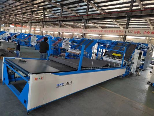 Otomatis Deteksi Servo Koreksi Satu -Klik Penyesuaian corrugated mesin laminating