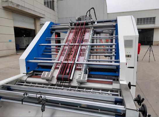 Mesin laminator seruling otomatis yang dirancang untuk ketebalan kertas atas 150 sampai 800gsm dan ukuran lembaran minimum 400X380mm